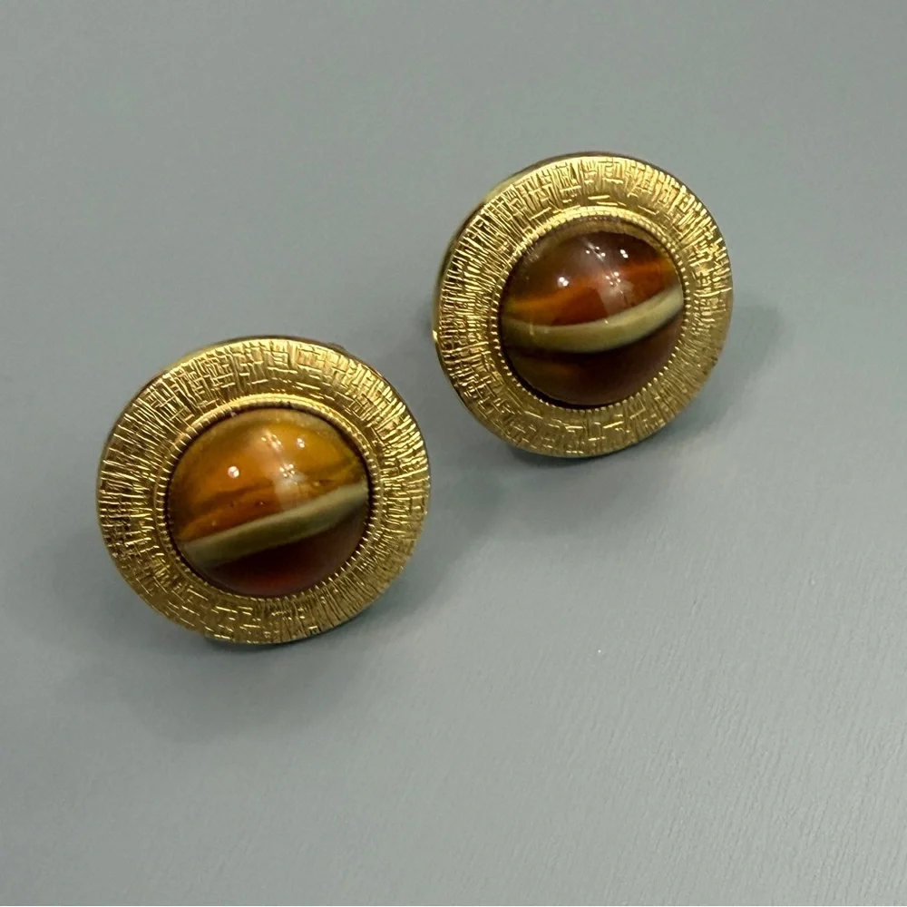 Vintage Anson Gold Saturn Greek Key Textured Cufflinks With Tiger's Eye Glass